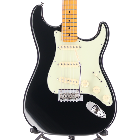 Fender American Professional II Stratocaster, Maple Fingerboard, Black (L6) (07990)