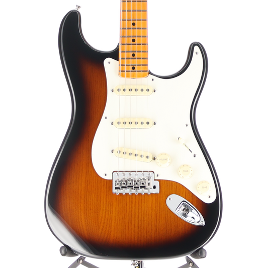 Fender Stories Collection Eric Johnson 1954 Virginia Stratocaster, Maple Fingerboard, 2-Color Sunburst (T7) (01614)
