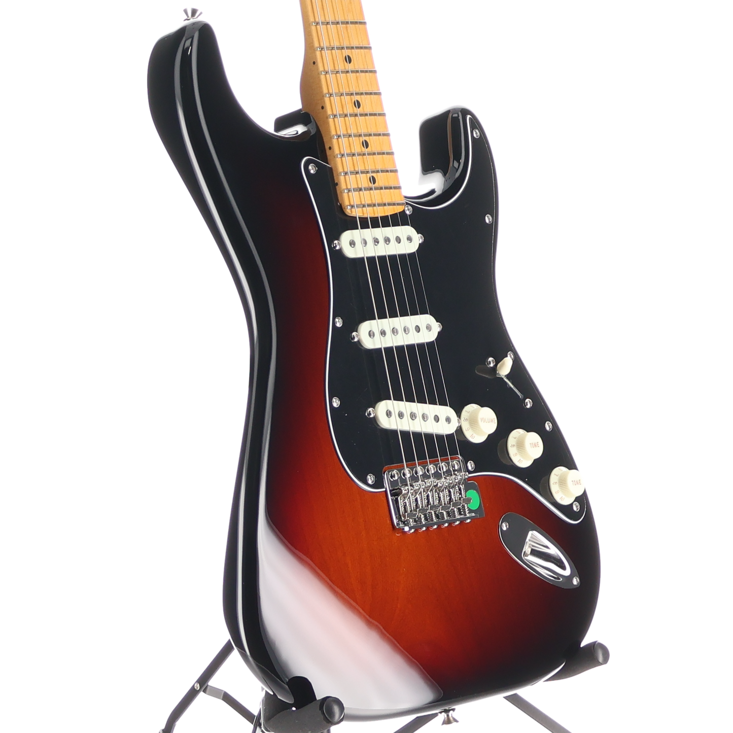 Fender American Professional Classic Stratocaster, Maple Fingerboard, 3-Color Sunburst (S12) (98273)