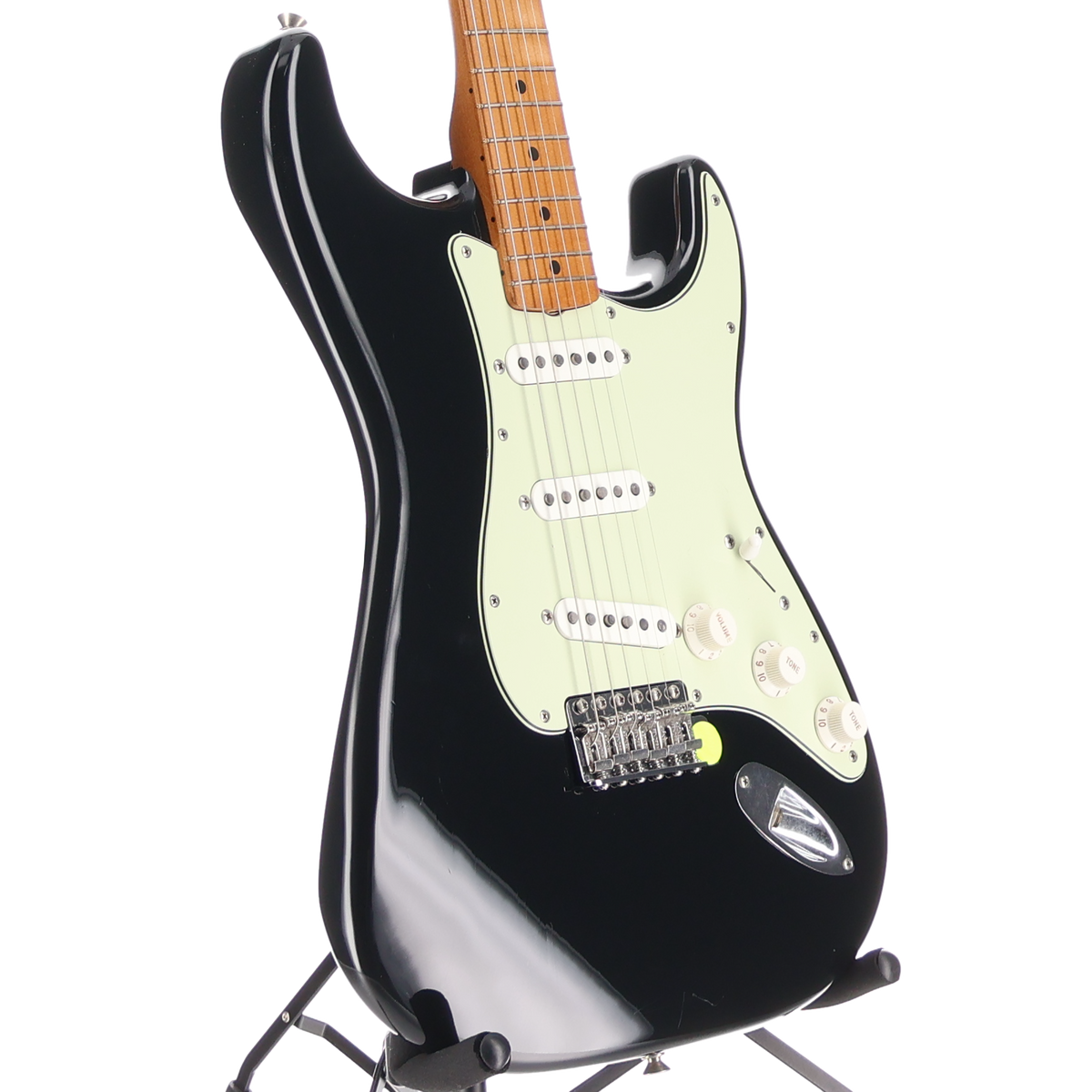 Fender Vintera® II Road Worn® '60s Stratocaster®, Maple Fingerboard, Black (P7) (67103)