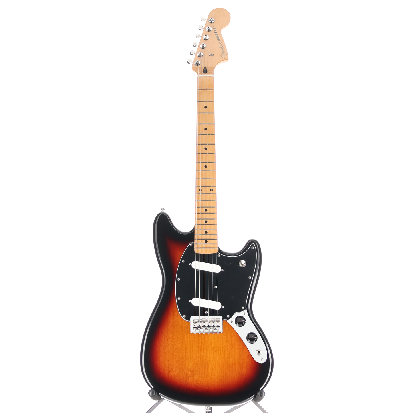 Fender Player II Mustang, Maple Fingerboard, 3-Color Sunburst (Q13) (87756)