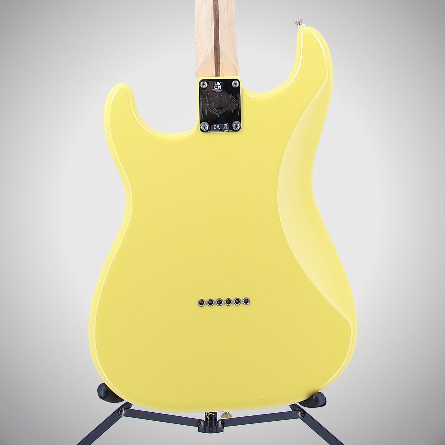 Fender Tom DeLonge Stratocaster, Rosewood Fingerboard, Graffiti Yellow (I8) (52115)