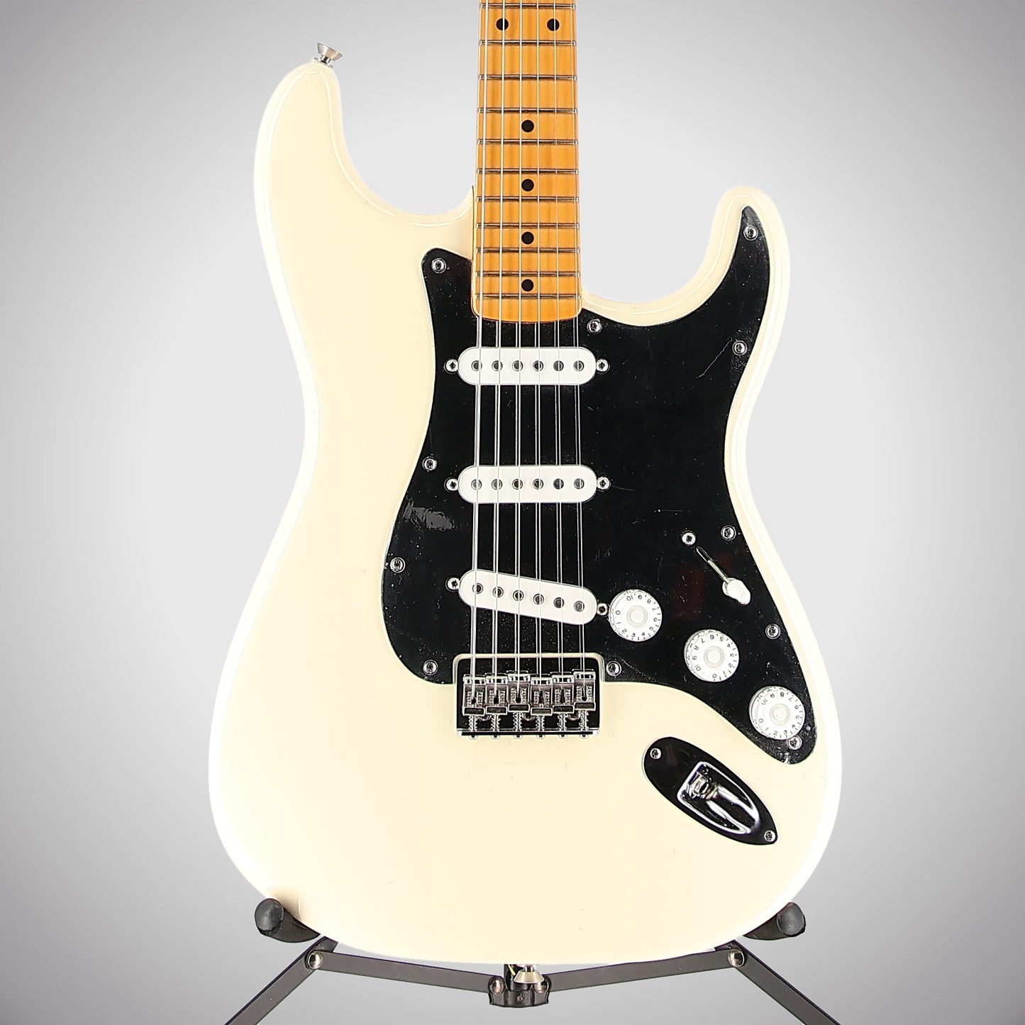 Fender Nile Rodgers Hitmaker Stratocaster, Maple Fingerboard, Olympic White (S4) (00686)