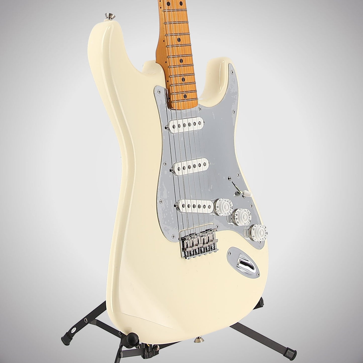 Fender Nile Rodgers Hitmaker Stratocaster, Maple Fingerboard, Olympic White (S4) (00686)
