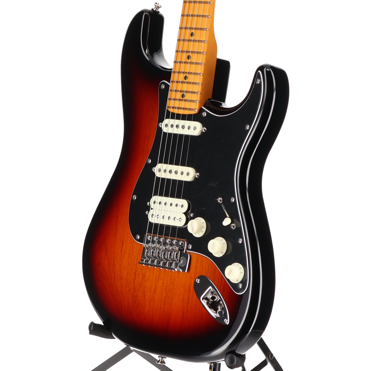 Fender American Professional Classic Stratocaster® HSS, Maple Fingerboard, 3-Color Sunburst (M8) (97735)