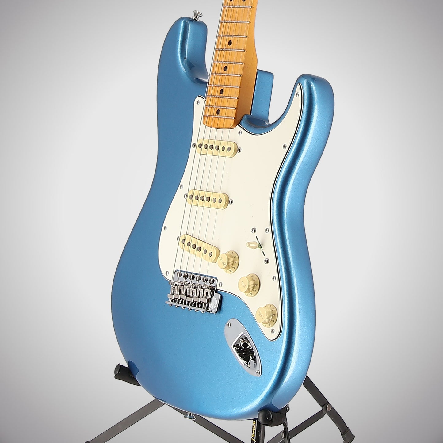 Fender American Vintage II 1973 Stratocaster, Maple Fingerboard, Lake Placid Blue (M12) (14917)